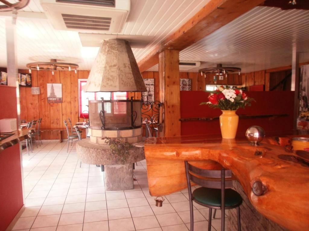 兰谢顿酒店 Saint-Julien-Mont-Denis 外观 照片